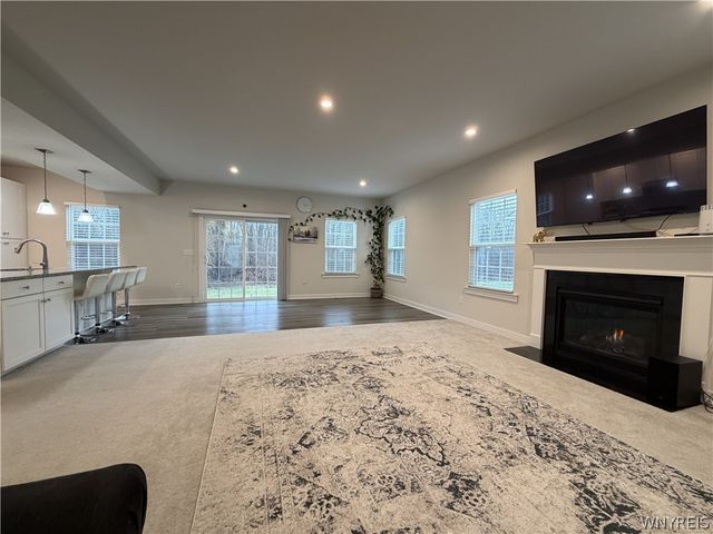 38 Sierra Drive, Amherst, NY 14228