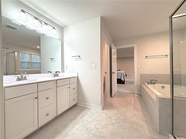 38 Sierra Drive, Amherst, NY 14228