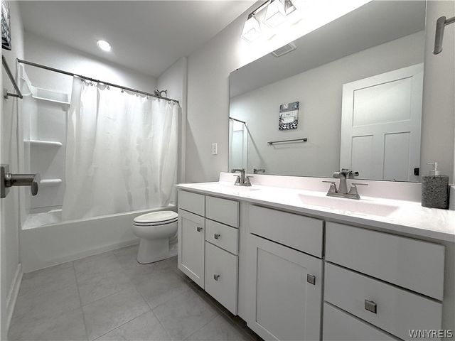 38 Sierra Drive, Amherst, NY 14228