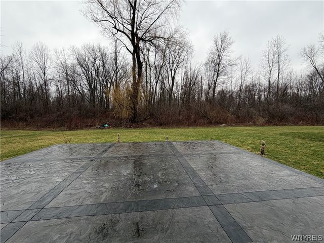 38 Sierra Drive, Amherst, NY 14228