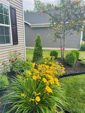 38 Sierra Drive, Amherst, NY 14228