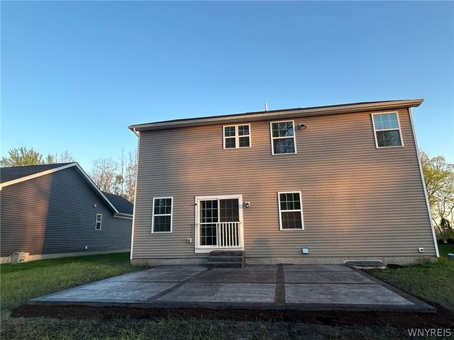 38 Sierra Drive, Amherst, NY 14228