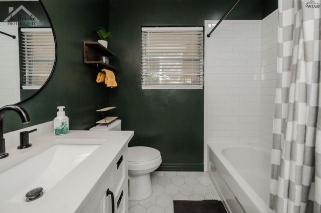 901 MIMOSA STREET, Burkburnett, TX 76354