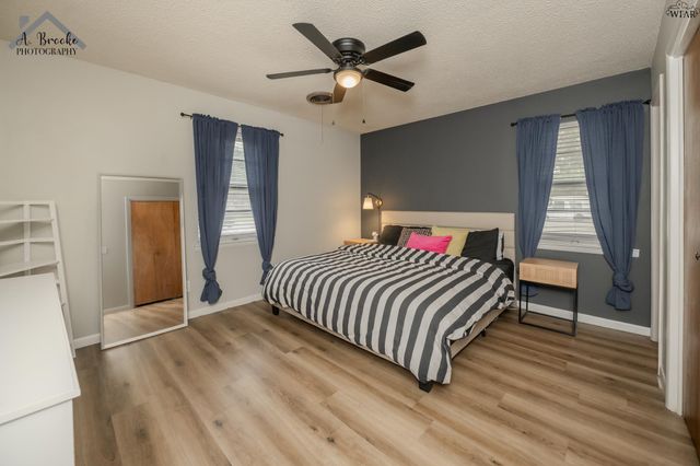 901 MIMOSA STREET, Burkburnett, TX 76354
