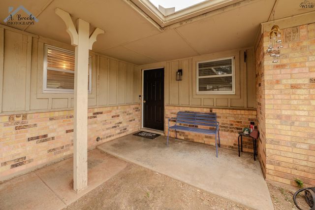 901 MIMOSA STREET, Burkburnett, TX 76354