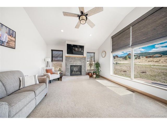 555 E Sumner Ave, Hot Sulphur Springs, CO 80451