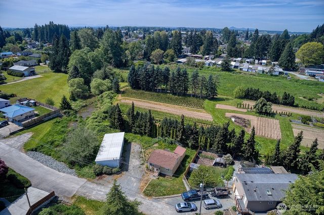 325 N Hawthorne Street, Burlington, WA 98233