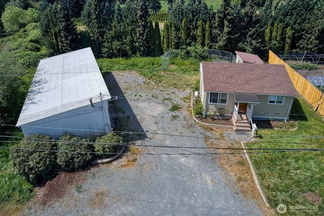 325 N Hawthorne Street, Burlington, WA 98233