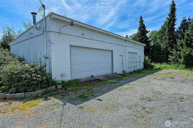 325 N Hawthorne Street, Burlington, WA 98233