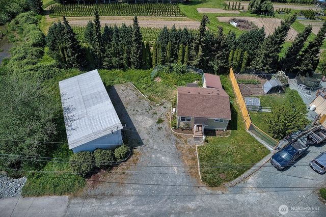 325 N Hawthorne Street, Burlington, WA 98233