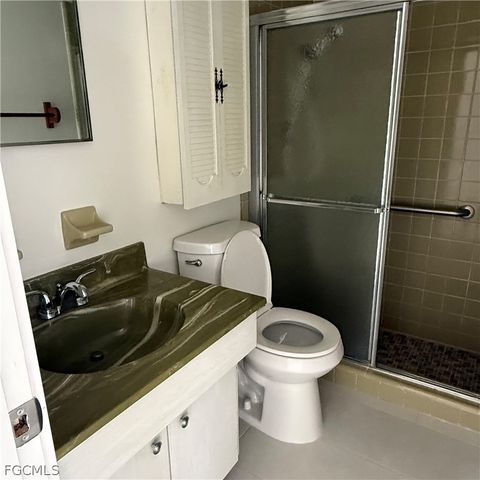 26 Hamlin CT, Lehigh Acres, FL 33936