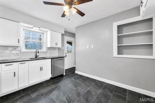 6453 Colletta Drive, St Louis, MO 63139