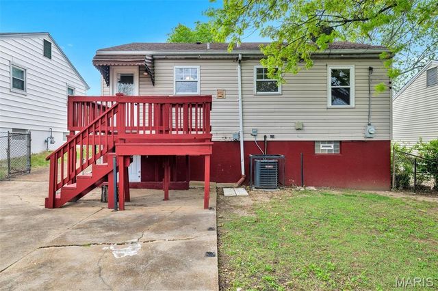 6453 Colletta Drive, St Louis, MO 63139