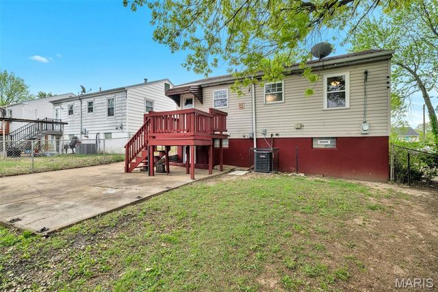 6453 Colletta Drive, St Louis, MO 63139