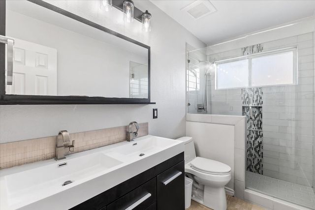 1121 London Drive, Frisco, TX 75036