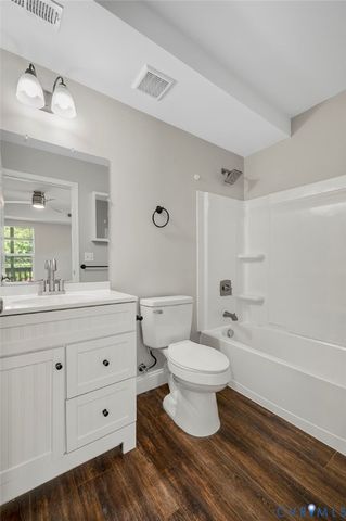 220 Mercury St, Petersburg, VA 23803