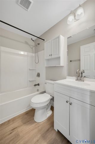 220 Mercury St, Petersburg, VA 23803