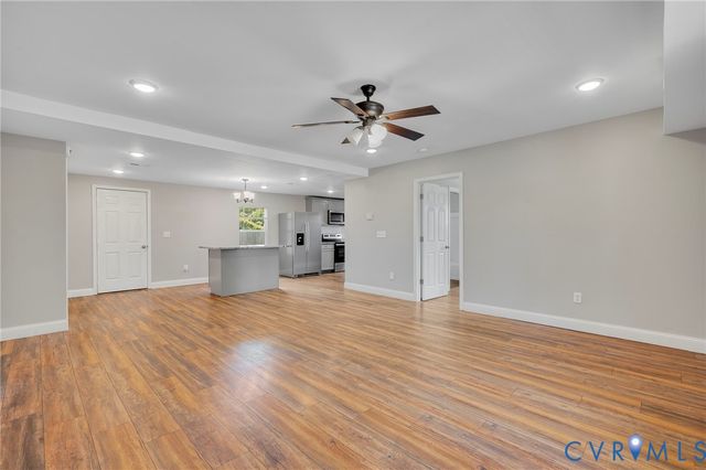 220 Mercury St, Petersburg, VA 23803