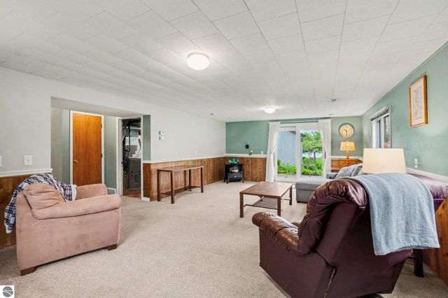 937 Riverview Drive, Alma, MI 48801