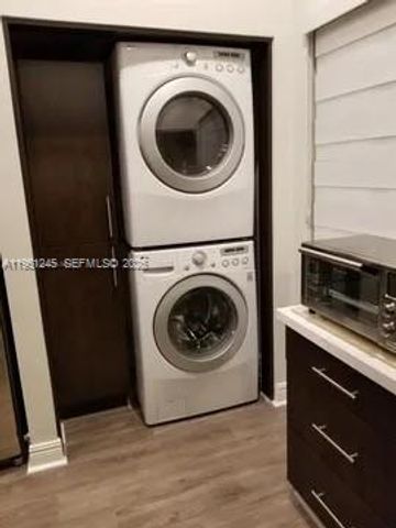 15539 N Miami Lakeway N 203-22, Miami Lakes, FL 33014