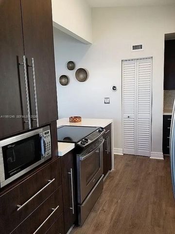 15539 N Miami Lakeway N 203-22, Miami Lakes, FL 33014