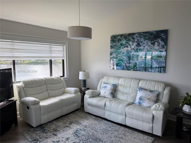 15539 N Miami Lakeway N 203-22, Miami Lakes, FL 33014