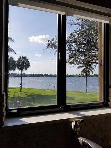 15539 N Miami Lakeway N 203-22, Miami Lakes, FL 33014