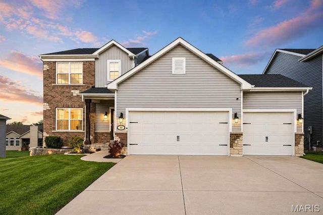 318 Regents Park Avenue, Wentzville, MO 63385