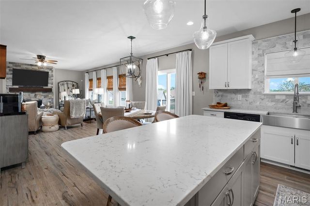 318 Regents Park Avenue, Wentzville, MO 63385