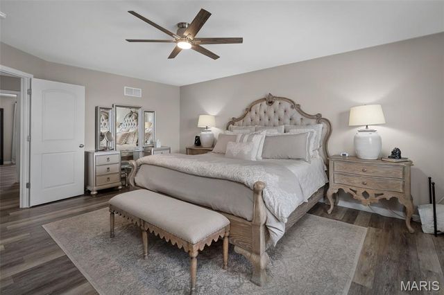318 Regents Park Avenue, Wentzville, MO 63385