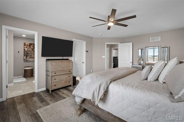 318 Regents Park Avenue, Wentzville, MO 63385