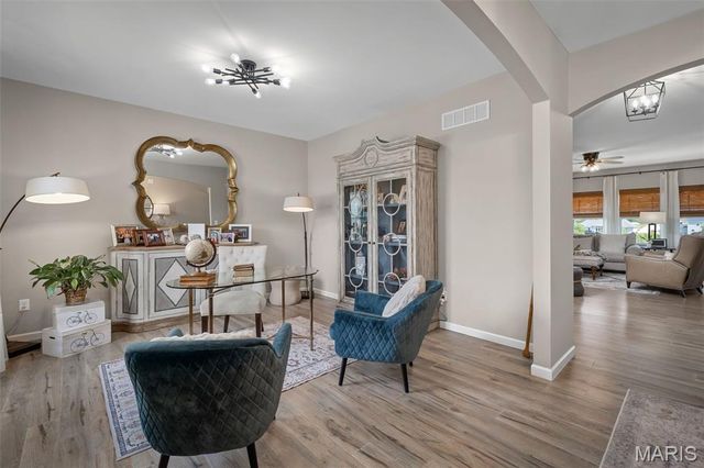 318 Regents Park Avenue, Wentzville, MO 63385