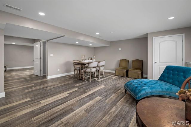 318 Regents Park Avenue, Wentzville, MO 63385