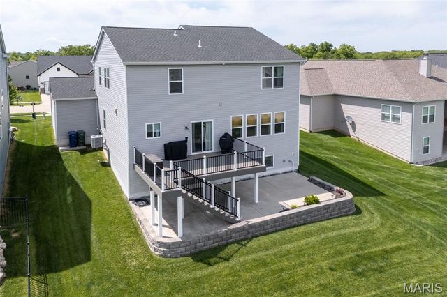 318 Regents Park Avenue, Wentzville, MO 63385