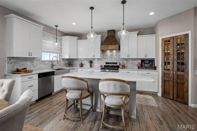 318 Regents Park Avenue, Wentzville, MO 63385