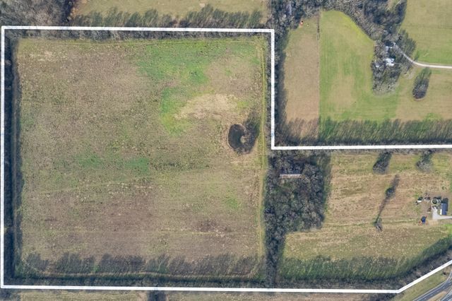 815 S Cross Bridges Rd, Mount Pleasant, TN 38474