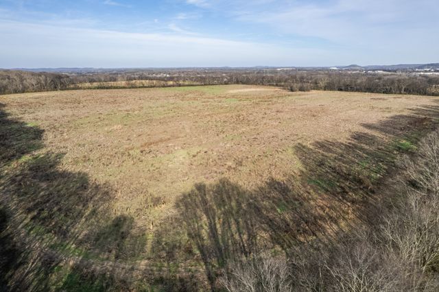 815 S Cross Bridges Rd, Mount Pleasant, TN 38474