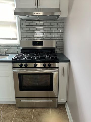 96-08 156, Howard Beach, NY 11414