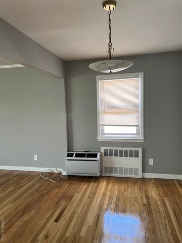 96-08 156, Howard Beach, NY 11414