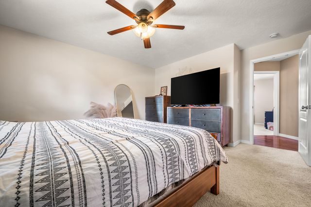 393 N Ladera Drive, Republic, MO 65738