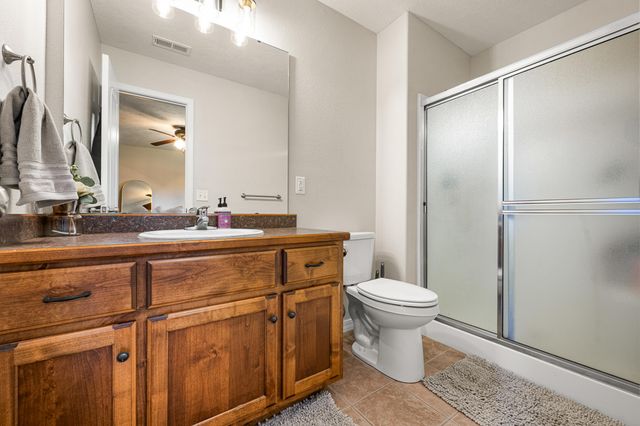 393 N Ladera Drive, Republic, MO 65738