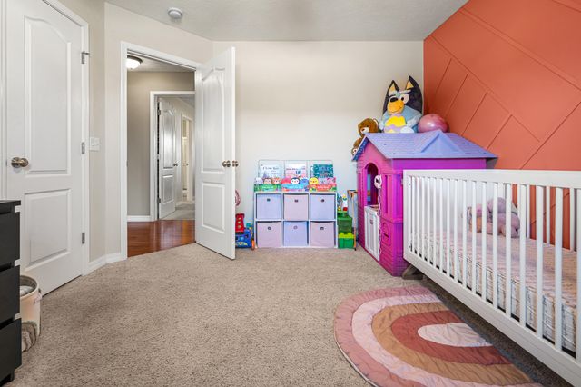 393 N Ladera Drive, Republic, MO 65738