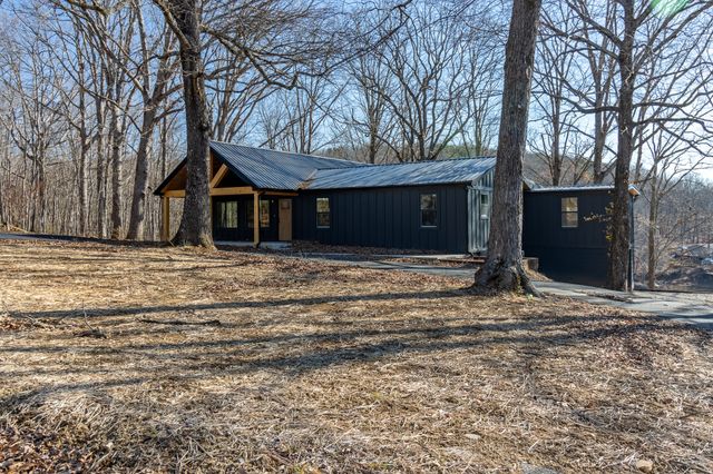 209 Spencer Dr, Spencer, TN 38585