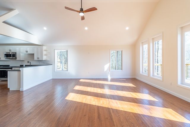 209 Spencer Dr, Spencer, TN 38585