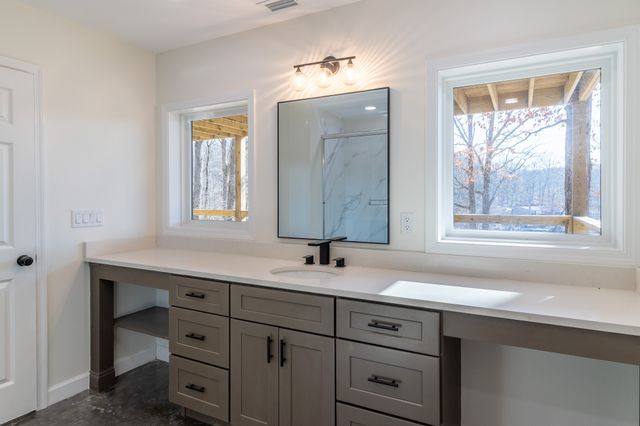 209 Spencer Dr, Spencer, TN 38585