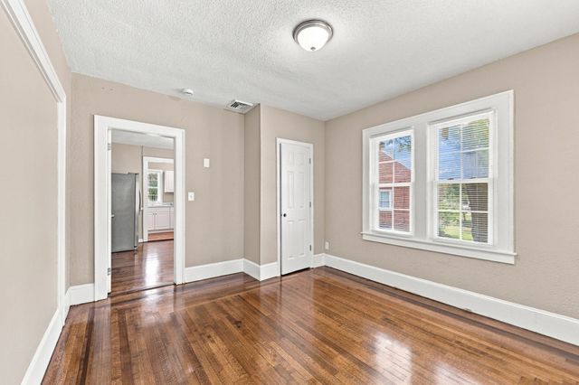 133 Parker St, Springfield, MA 01151