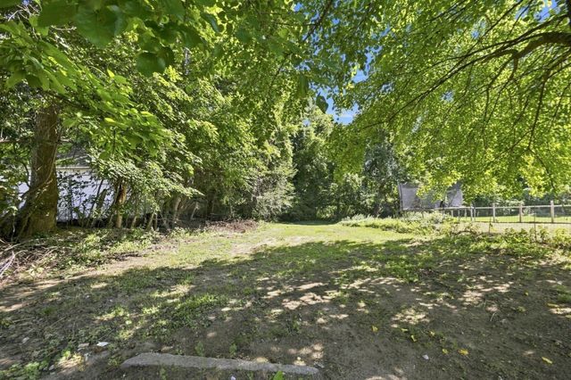 133 Parker St, Springfield, MA 01151
