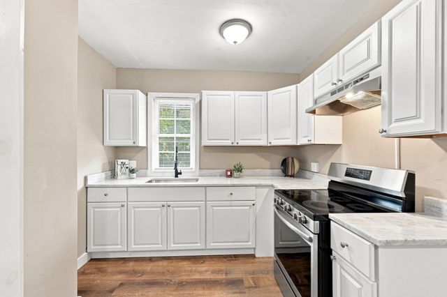 133 Parker St, Springfield, MA 01151