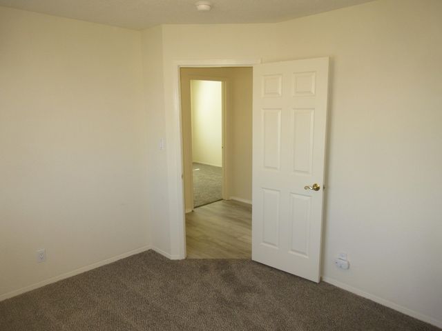 2111 Corte del Caballo NW, Albuquerque, NM 87120