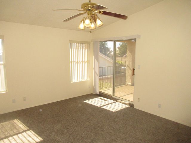 2111 Corte del Caballo NW, Albuquerque, NM 87120